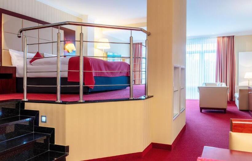 패밀리 스위트, Amaris