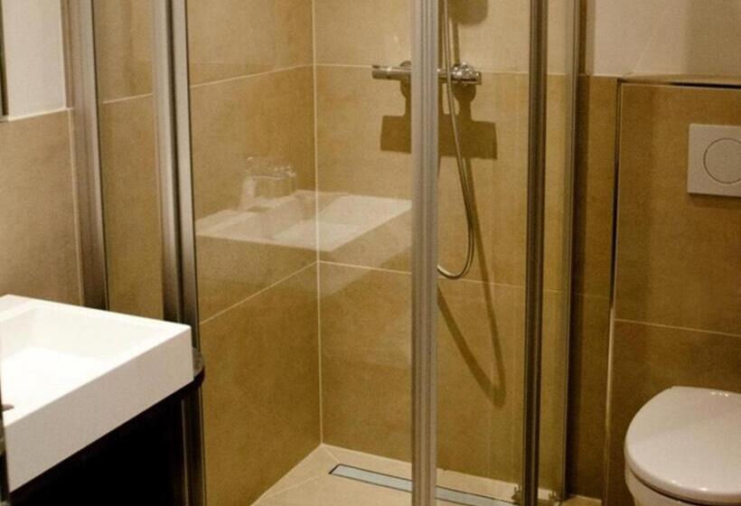 舒适型房间, Angler Hof