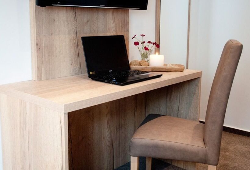 舒适型房间, Angler Hof