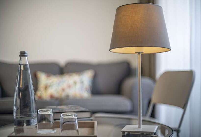 اتاق استاندارد, Big Mama Berlin