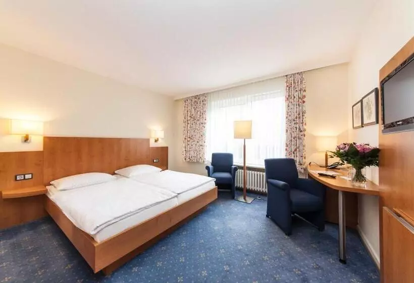 Standard Kolmen Hengen Huone, Drei Kronen Elmshorn