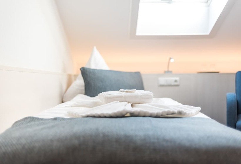 غرفة قياسية, Haffidyll Garni