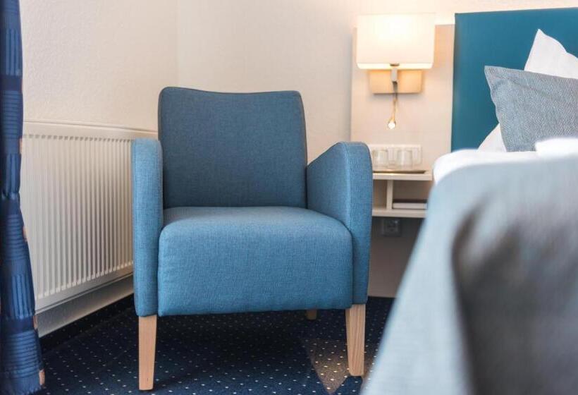 غرفة قياسية مزوَّدة بشُرفة, Haffidyll Garni