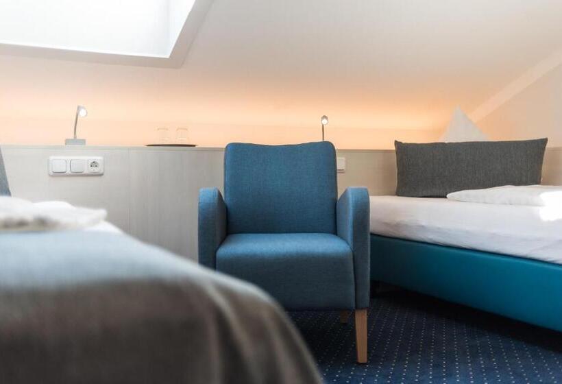 غرفة دور أخير, Haffidyll Garni