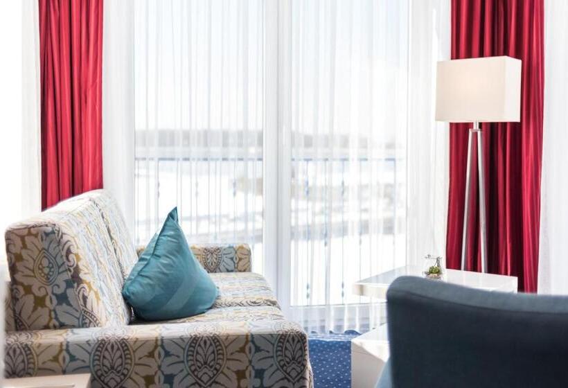 جناح جونيور, Haffidyll Garni