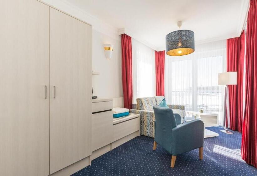 جناح جونيور, Haffidyll Garni