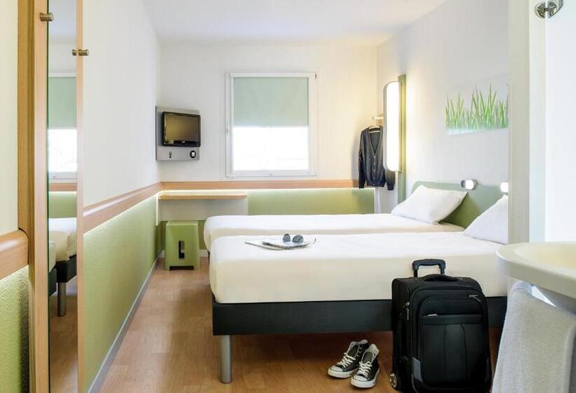 Номер Стандарт, B&b Hotel Saarbrücken Ost