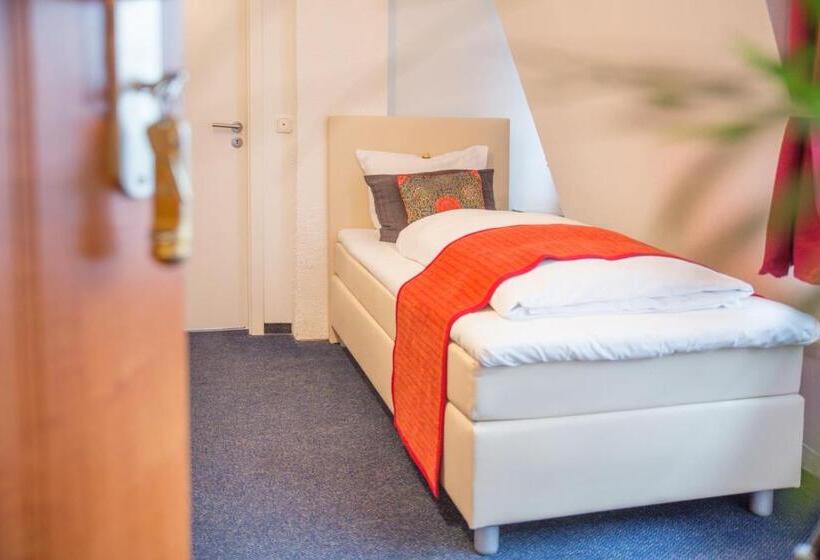 غرفة قياسية فردية, Nordig Free Parking