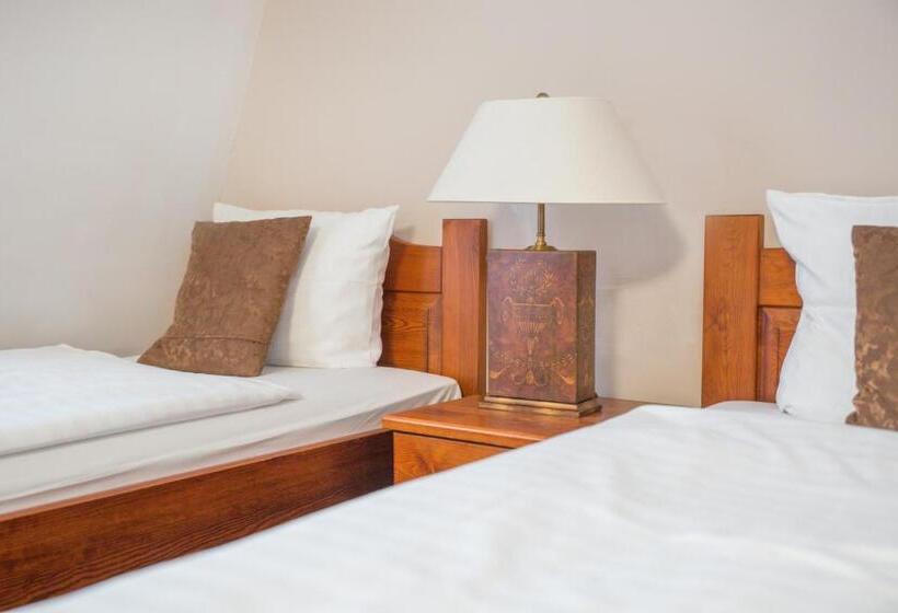 غرفة عائلية, Nordig Free Parking