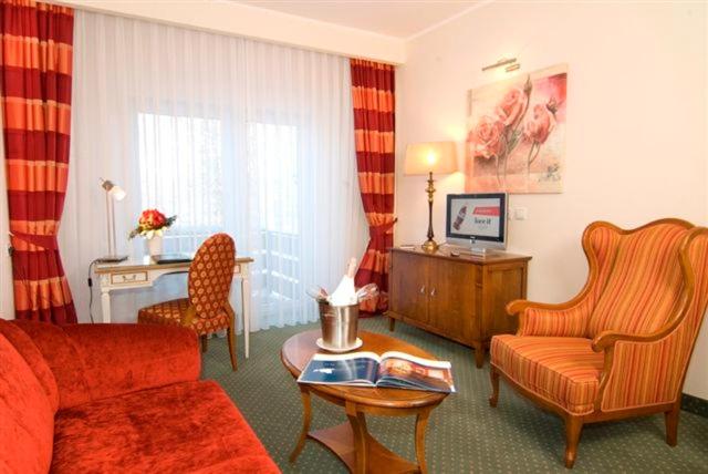 발코니가 있는 스위트, Garni Seehotel Mühlenhaus