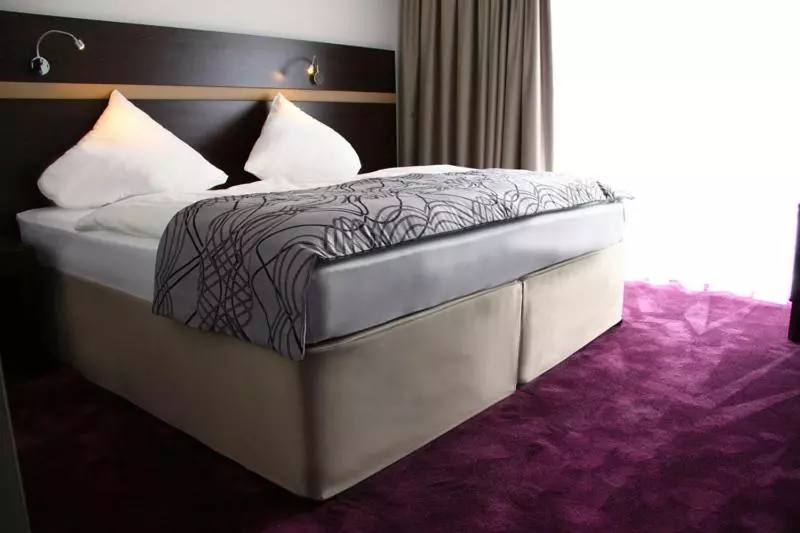 اتاق استاندارد یک نفره, Sporthotel Racket Inn