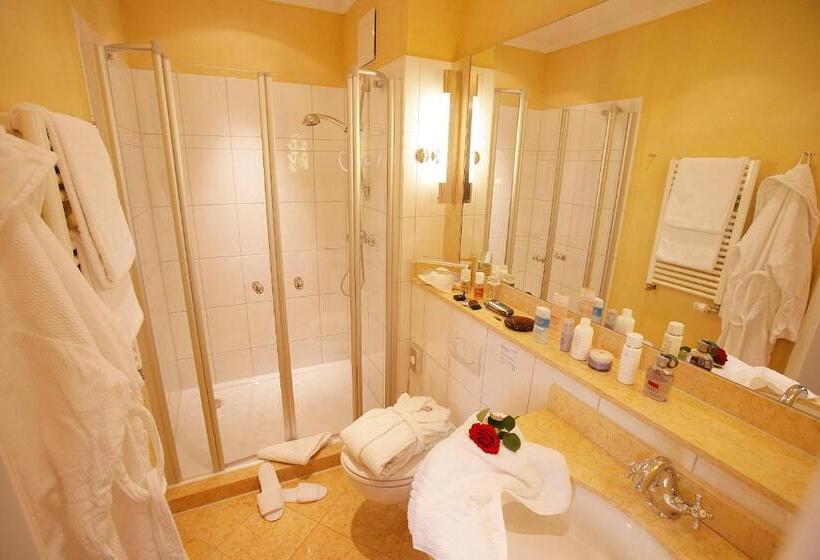 基本内部房间, Strandhotel Heringsdorf