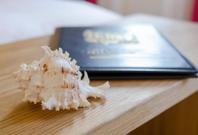 基本内部房间, Strandhotel Heringsdorf