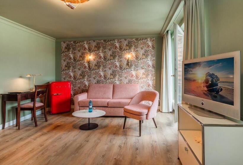 室内小型套房, Strandhotel Heringsdorf