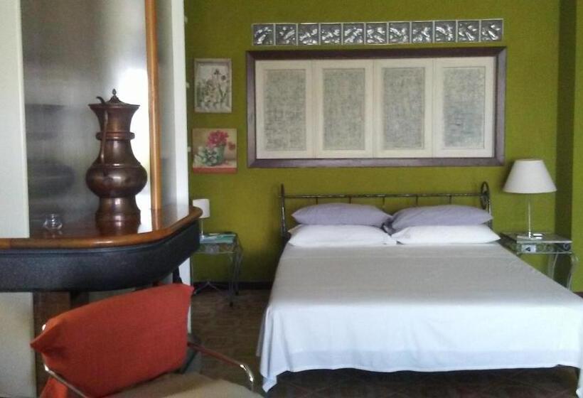 سوییت با چشم‌انداز دریا, Verde Smeraldo