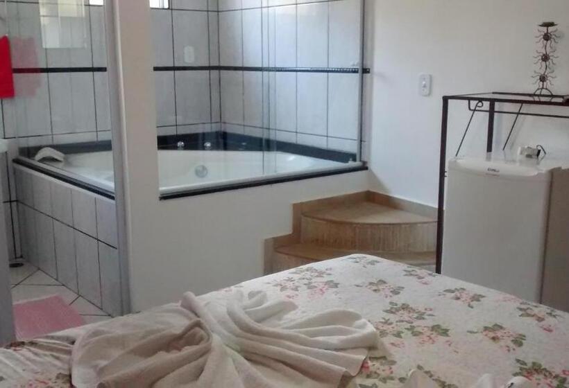 Chambre Standard avec Hidromassage, Pousada Encantos Da Serra