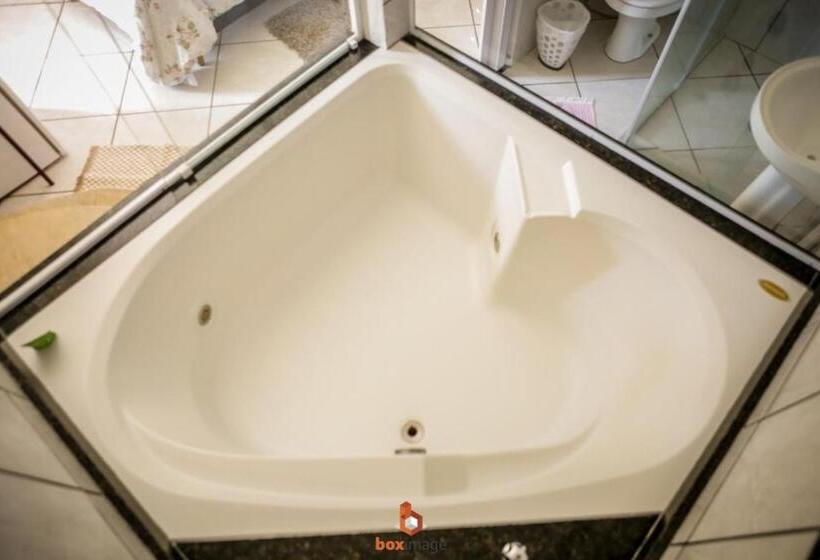 Chambre Standard avec Hidromassage, Pousada Encantos Da Serra