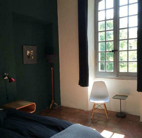 Люкс Вид на Сад, La Manufacture Royale