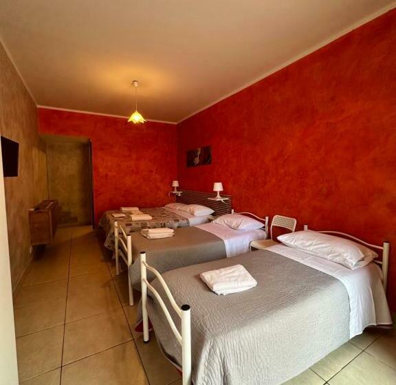 Pokój Standard Trzyosobowy, Beds Ar Colle