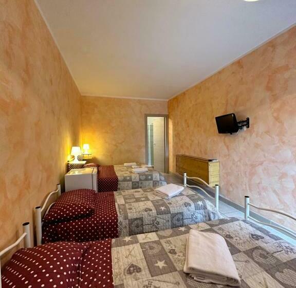 Pokój Standard Trzyosobowy, Beds Ar Colle