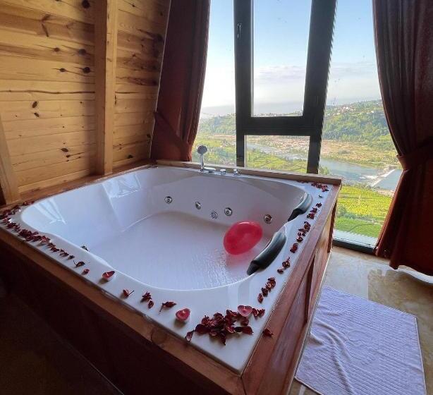 סוויטה משפחתית, Dağderebungalow