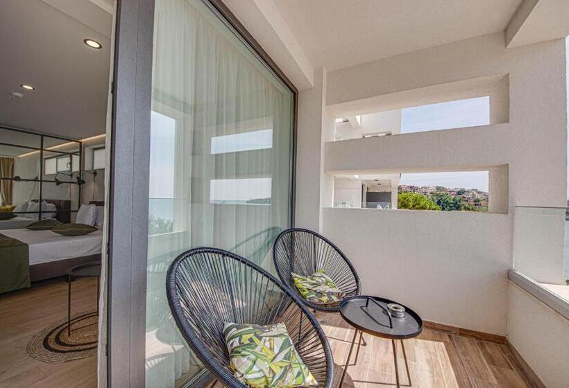 Номер Deluxe Вид на Море с Балконом, Olive Villas Beach