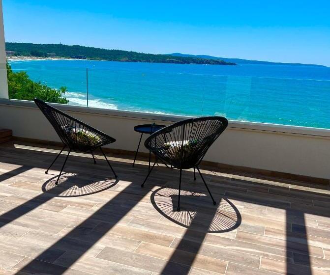 Номер Deluxe Вид на Море с Балконом, Olive Villas Beach