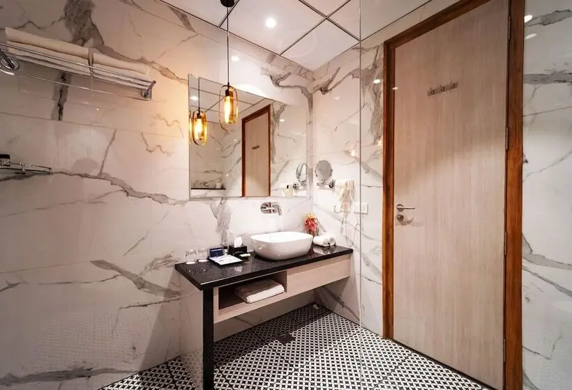 Chambre Standard, Palasa