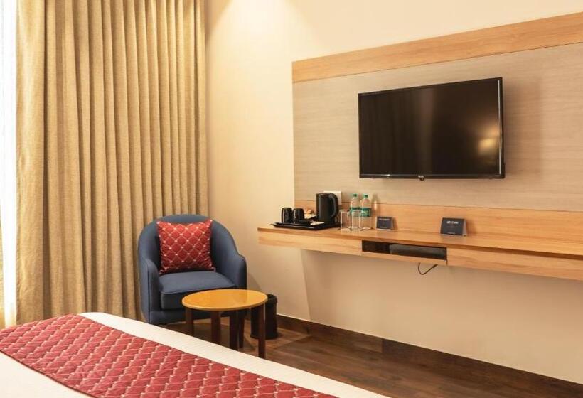 带大床的标准间, Palasa