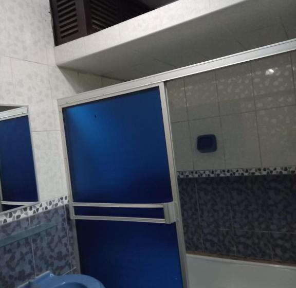 غرفة قياسية مزوَّدة بشُرفة, Royal Olympic