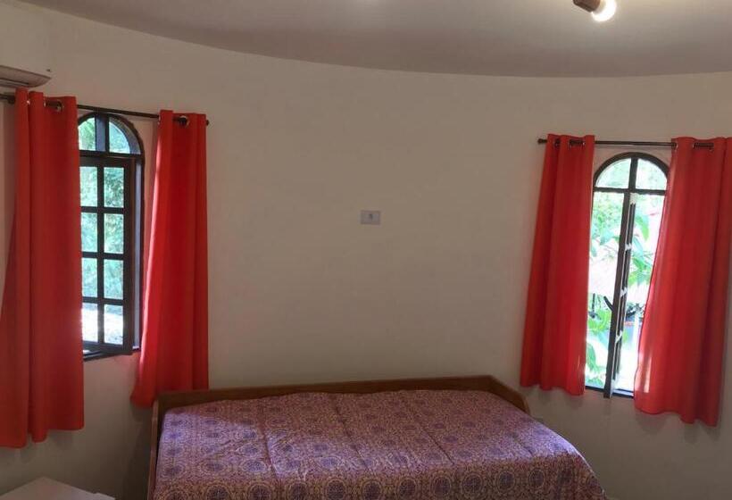 スタンダードトリプルルーム, Pousada Rancho Da Serra Petar