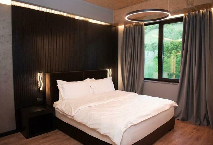 סוויטה משפחתית, Toka Hotel Restaurant