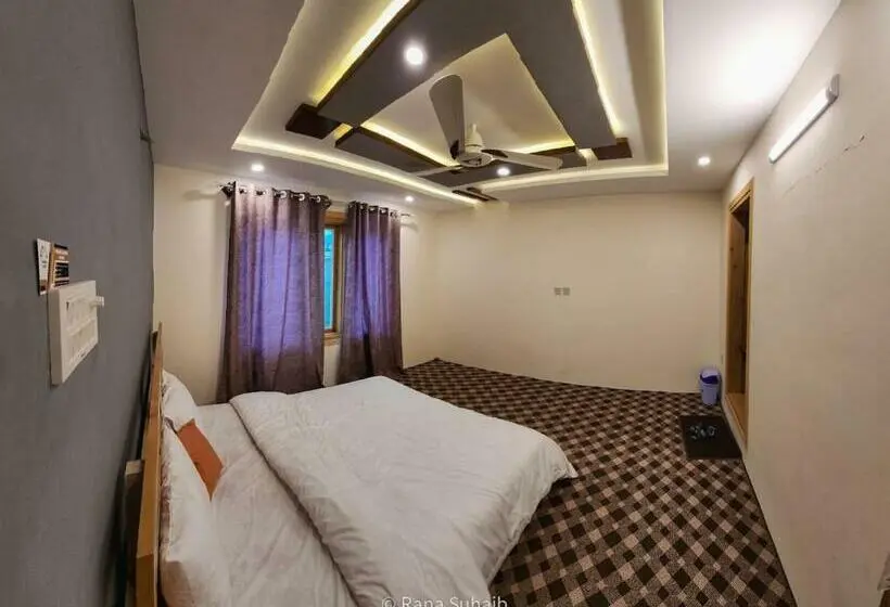 اتاق استاندارد, Pyramid Lodge