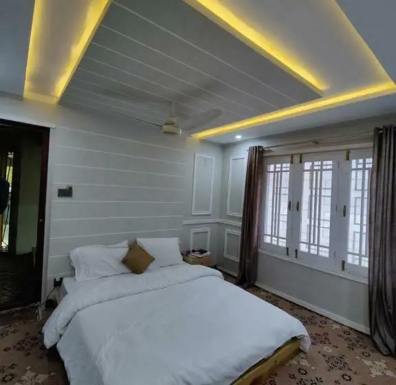 اتاق استاندارد, Pyramid Lodge