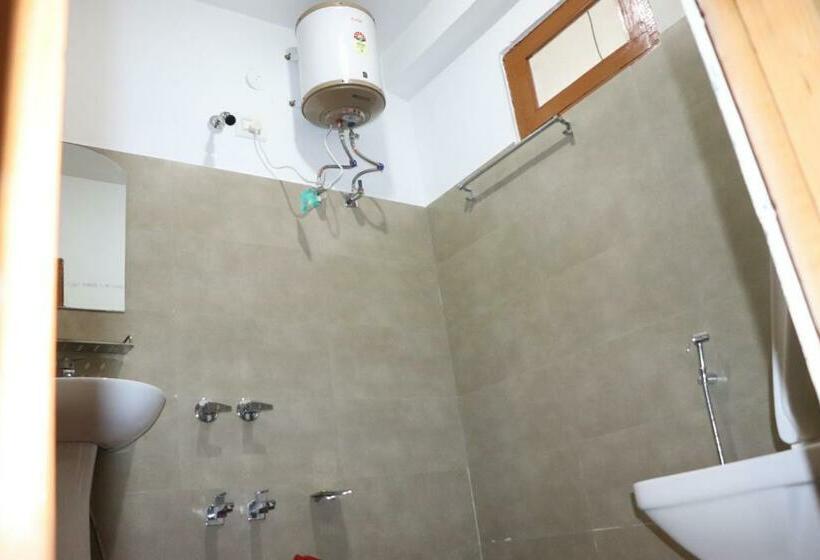 اتاق استاندارد با چشم‌انداز کوهستان, Shesh Besh Guest House & Restaurant