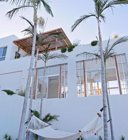 스탠다드 스튜디오 바다 전망, Topia Retreat   Surf Suite Sur