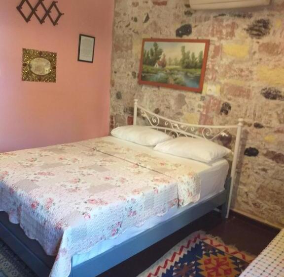 스탠다드 트리플 룸 가든 전망, Cunda Zehra Teyzenin Evi