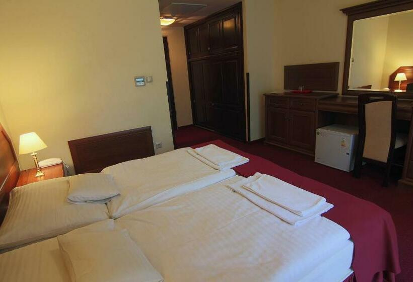 スタンダードルーム, Kitty