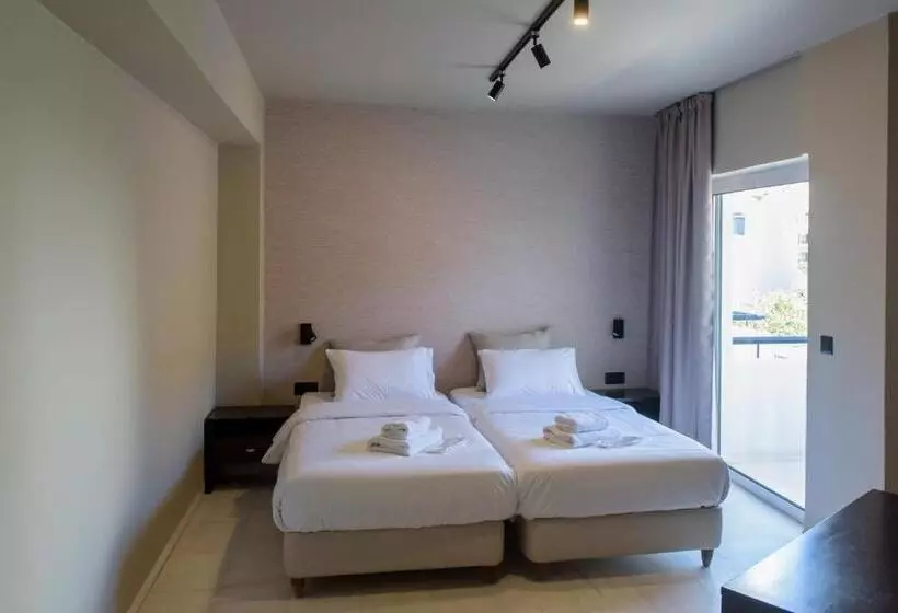 اتاق استاندارد یک نفره, Nafpaktos