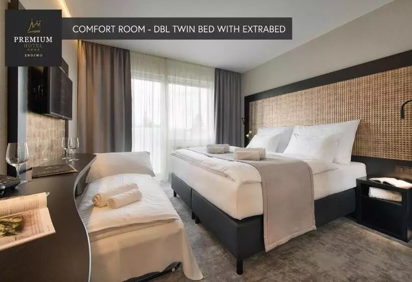 Economy Triple Room, Premium Wellness & Wine Hotel Znojmo