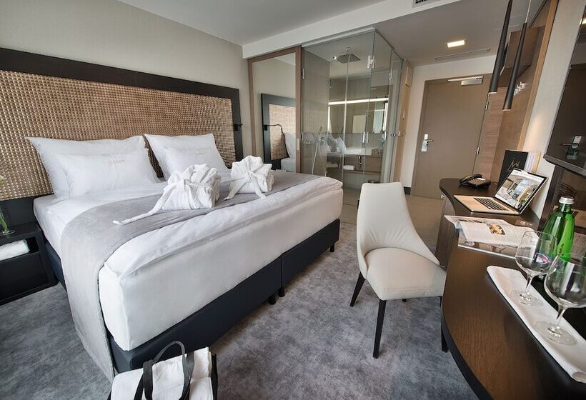 Номер Премиум, Premium Wellness & Wine Hotel Znojmo