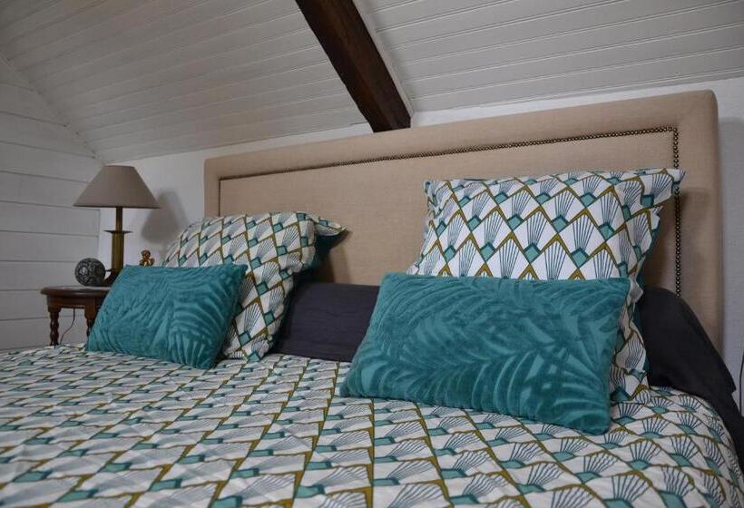 キングサイズベッドのスタンダードルーム, Isis Et Horus Ressourcement