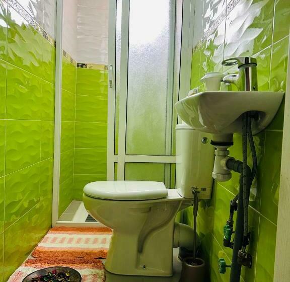 اتاق استاندارد, The Best Stop