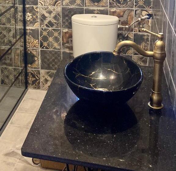 جناح غرفتين نوم, Cheriedel Bed & Breakfast & Art Gallery