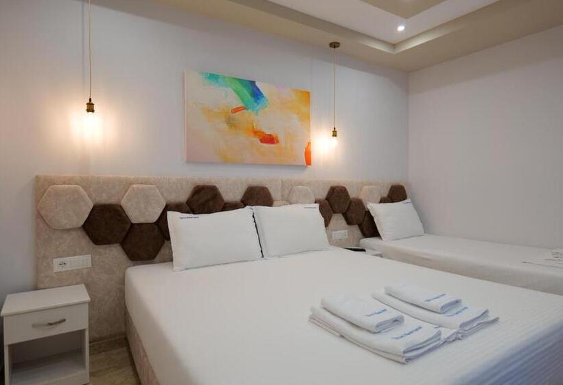 غرفة ديلوكس ثلاثية, Rumani 3 Islands