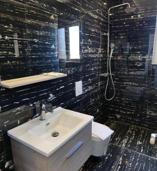 غرفة ديلوكس ثلاثية مطلة على البحر, Rumani 3 Islands