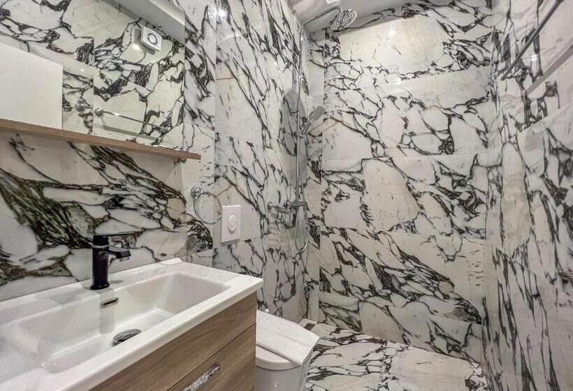 غرفة ديلوكس ثلاثية مطلة على البحر, Rumani 3 Islands