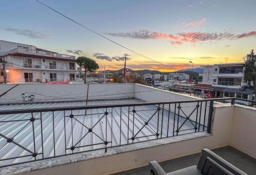 غرفة ديلوكس ثلاثية, Rumani 3 Islands