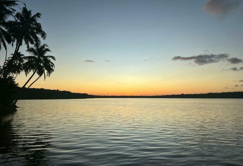 Quarto Estandar Individual, Vishram Village