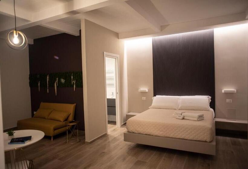 اتاق لوکس خانوادگی, House Room Civico 56